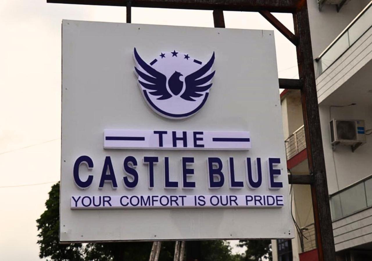 The Castle Blue Hotel Greater Noida Buitenkant foto